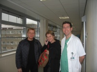 После операции: д-р Сергеев, д-р Желингс, д-р Алези